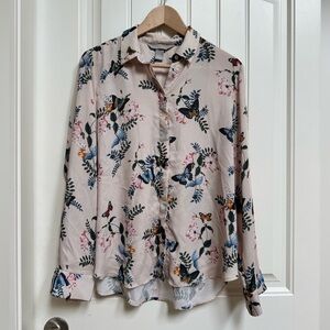H&M Light Pinky Peach Butterfly Blouse. Size 8